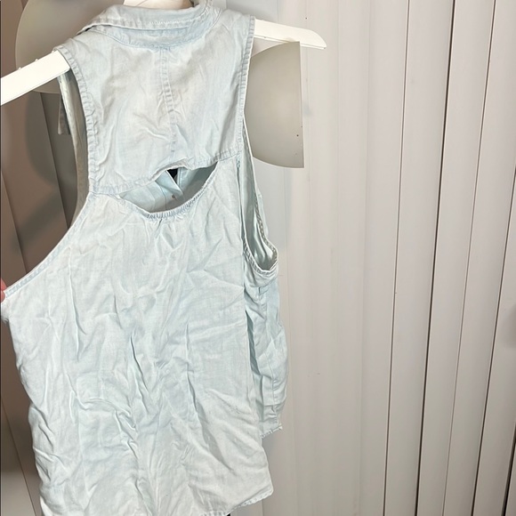 American Eagle Outfitters Light Blue Sleeveless Shirt - Picture 7 of 13